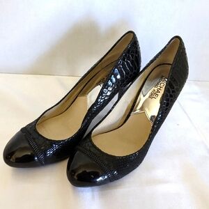 Michael Kors Women's Patent Leather Snakeskin Style Stiletto Heels Black Size 6